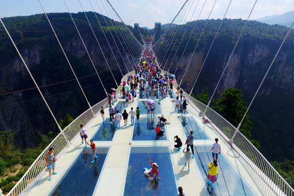 highest-glass-bridge-in-china