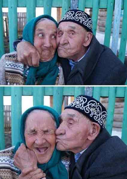 Old couple are showing young love.