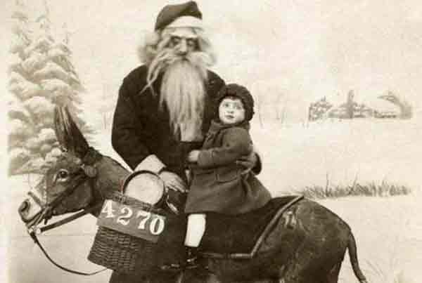 santa-and-little-child