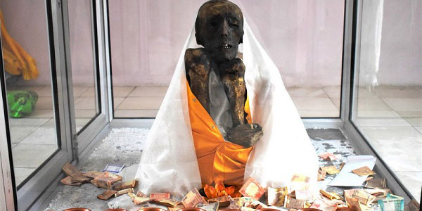monk-under-austerity-for-550-years-mummy