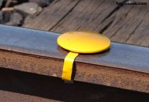 why detonators are installed on railway tracks in winter