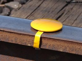 why detonators are installed on railway tracks in winter