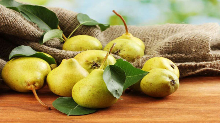 Adopt-pear-for-young-and-beautiful-skin